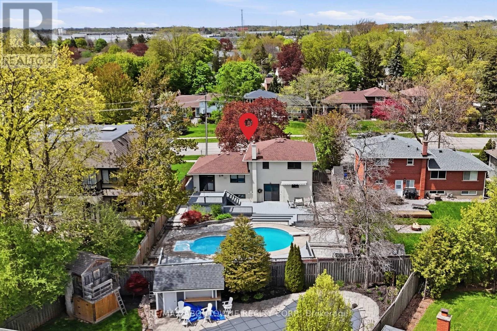2122 Bridge Road, Oakville, Ontario  L6L 2G1 - Photo 2 - W13142554