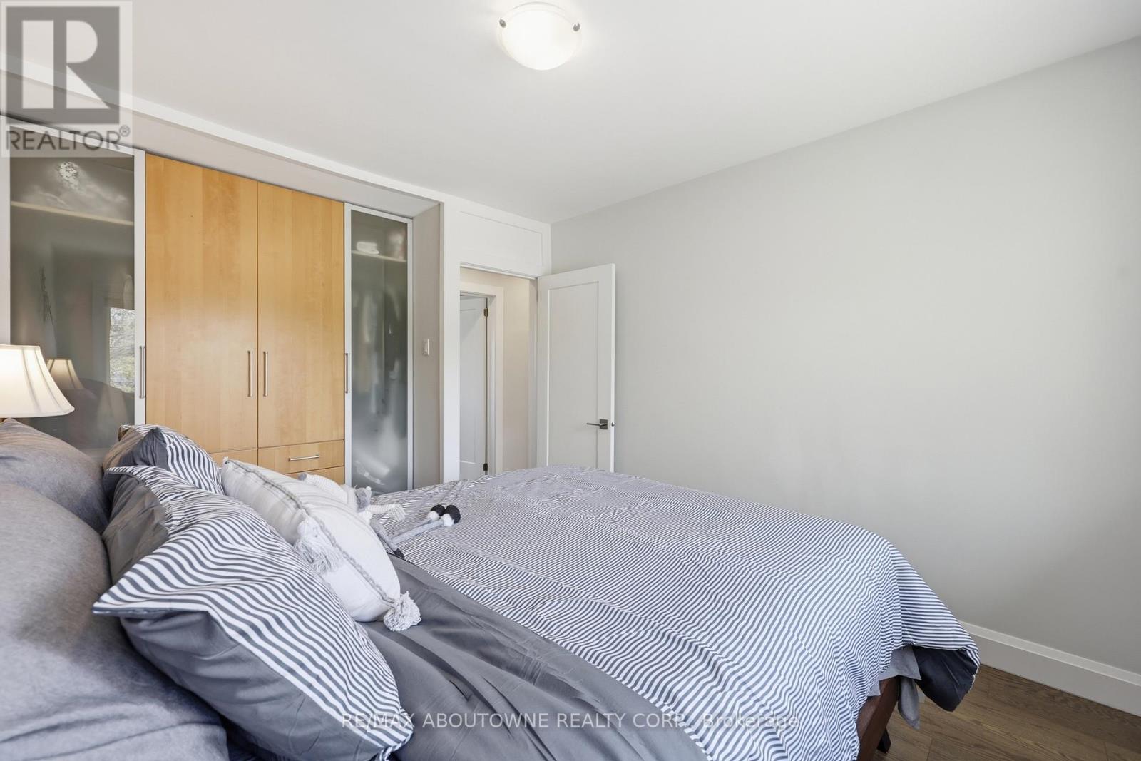 2122 Bridge Road, Oakville, Ontario  L6L 2G1 - Photo 22 - W13142554