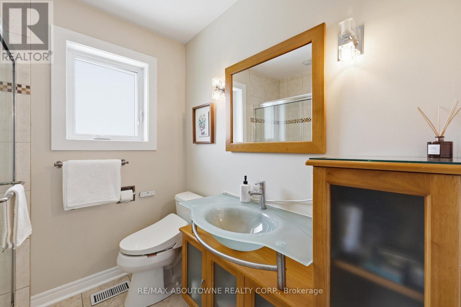 2122 Bridge Road, Oakville, Ontario  L6L 2G1 - Photo 25 - W13142554