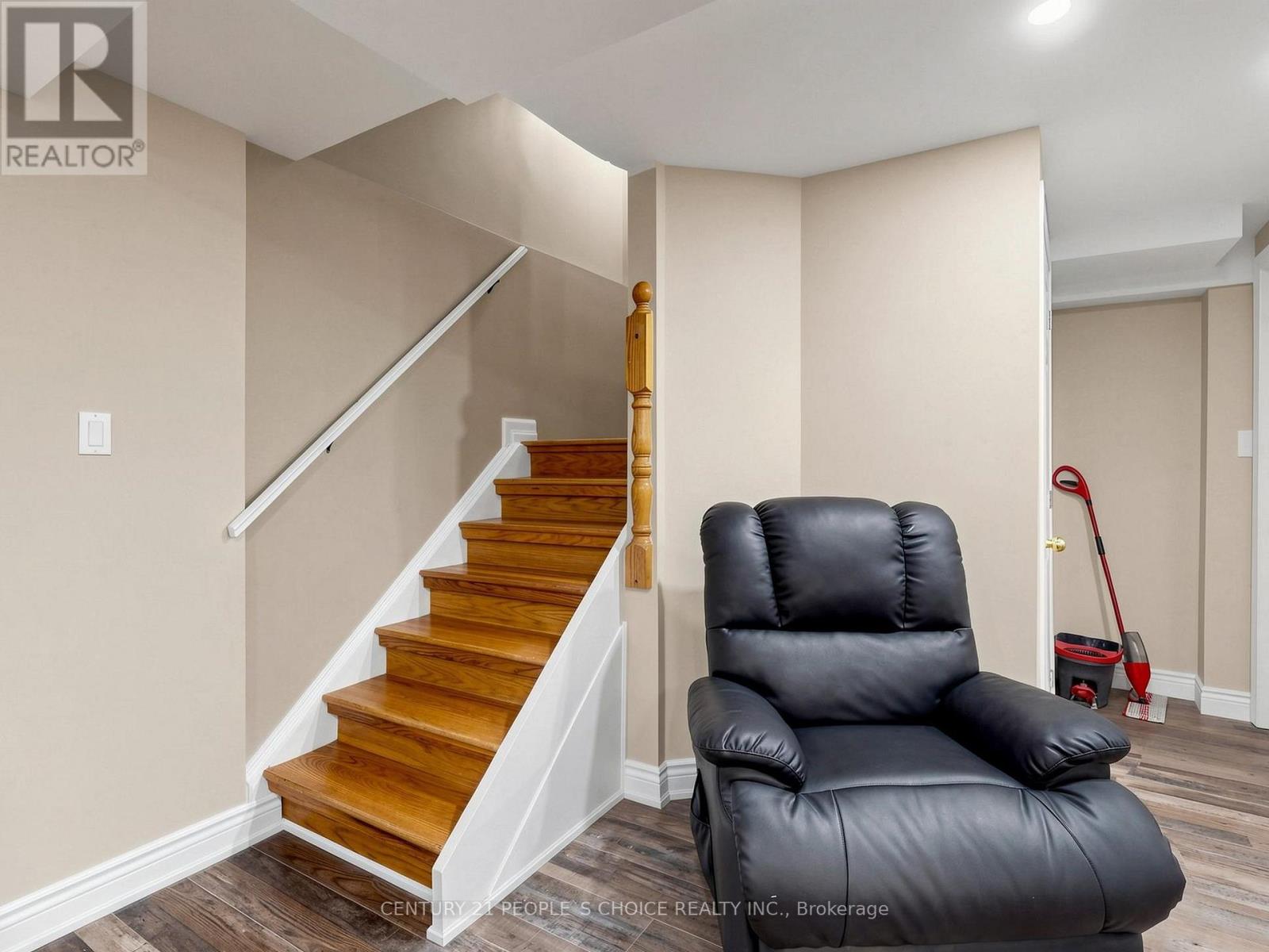 5698 Colby Court, Mississauga, Ontario  L5M 4S7 - Photo 33 - W13142564