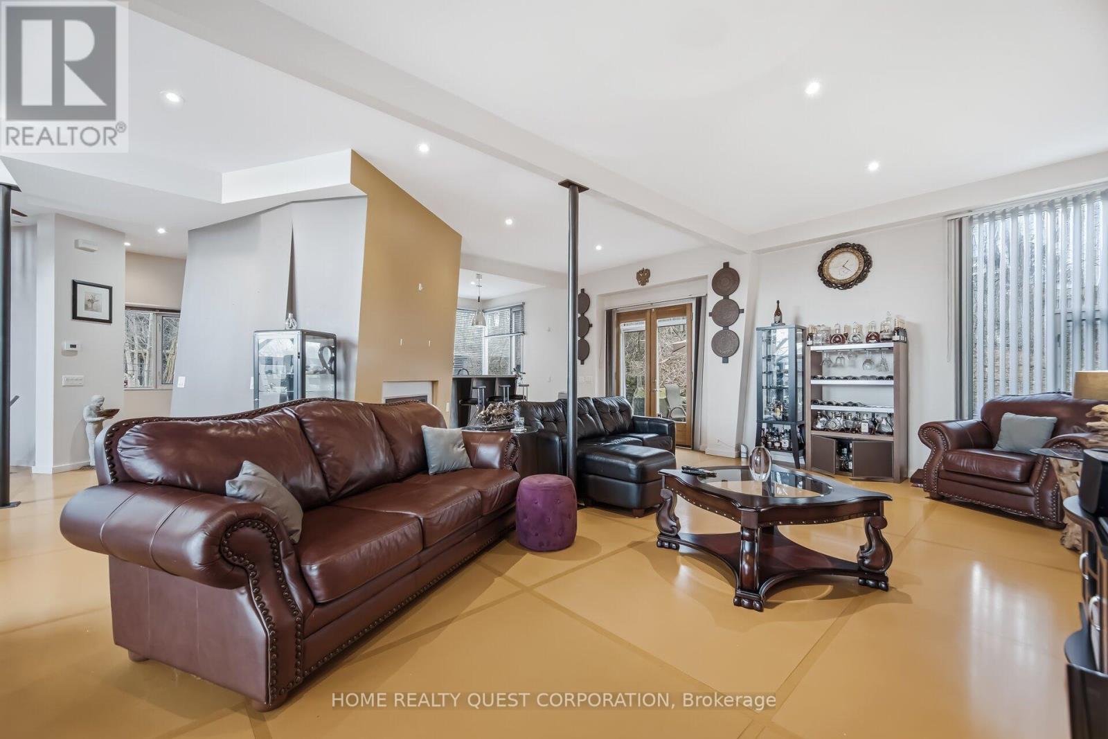 186 Wyndham Street, Mississauga, Ontario  L5M 1N5 - Photo 9 - W13142608