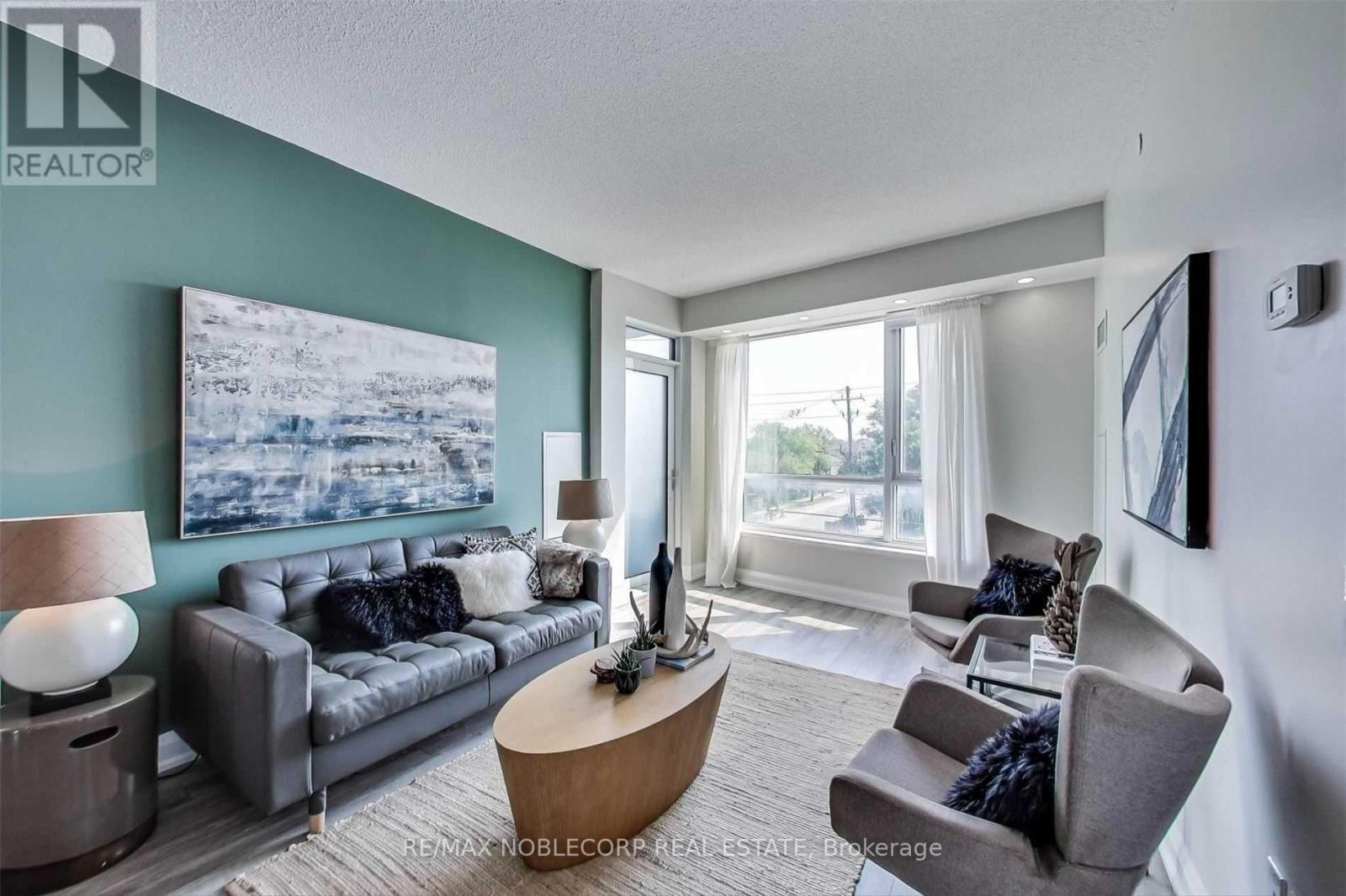 304 - 2800 Keele Street, Toronto, Ontario  M3M 0B8 - Photo 2 - W13142610