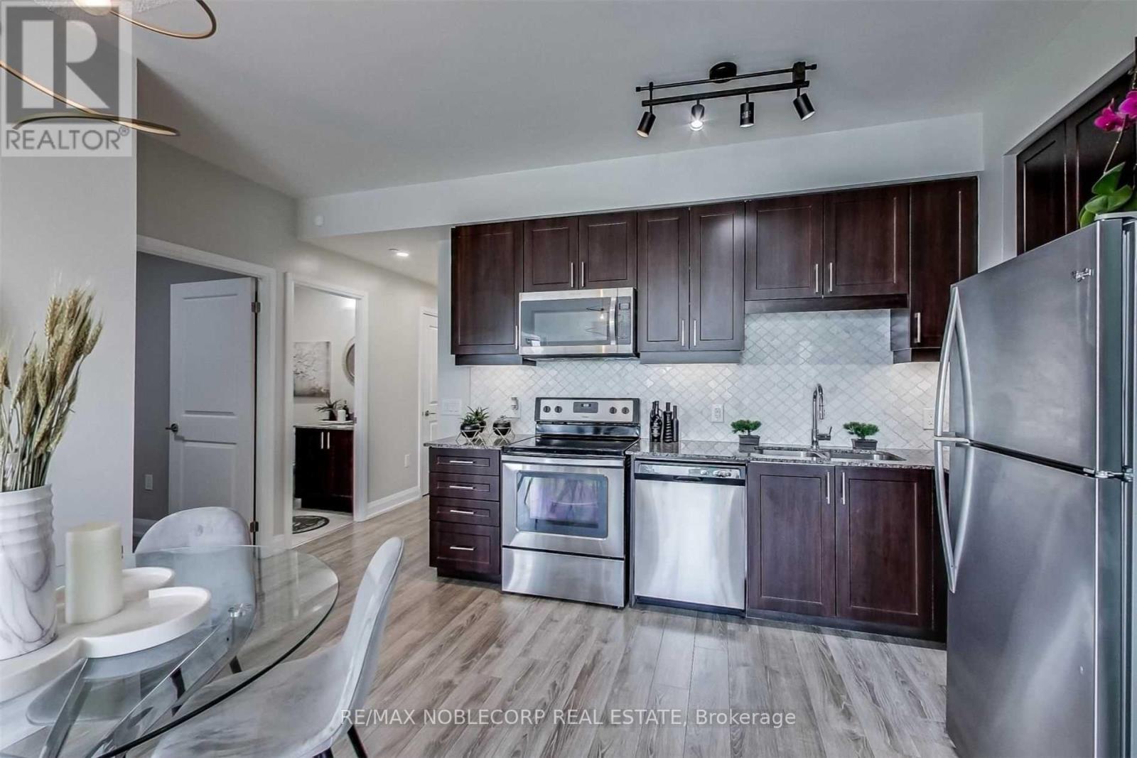 304 - 2800 Keele Street, Toronto, Ontario  M3M 0B8 - Photo 5 - W13142610