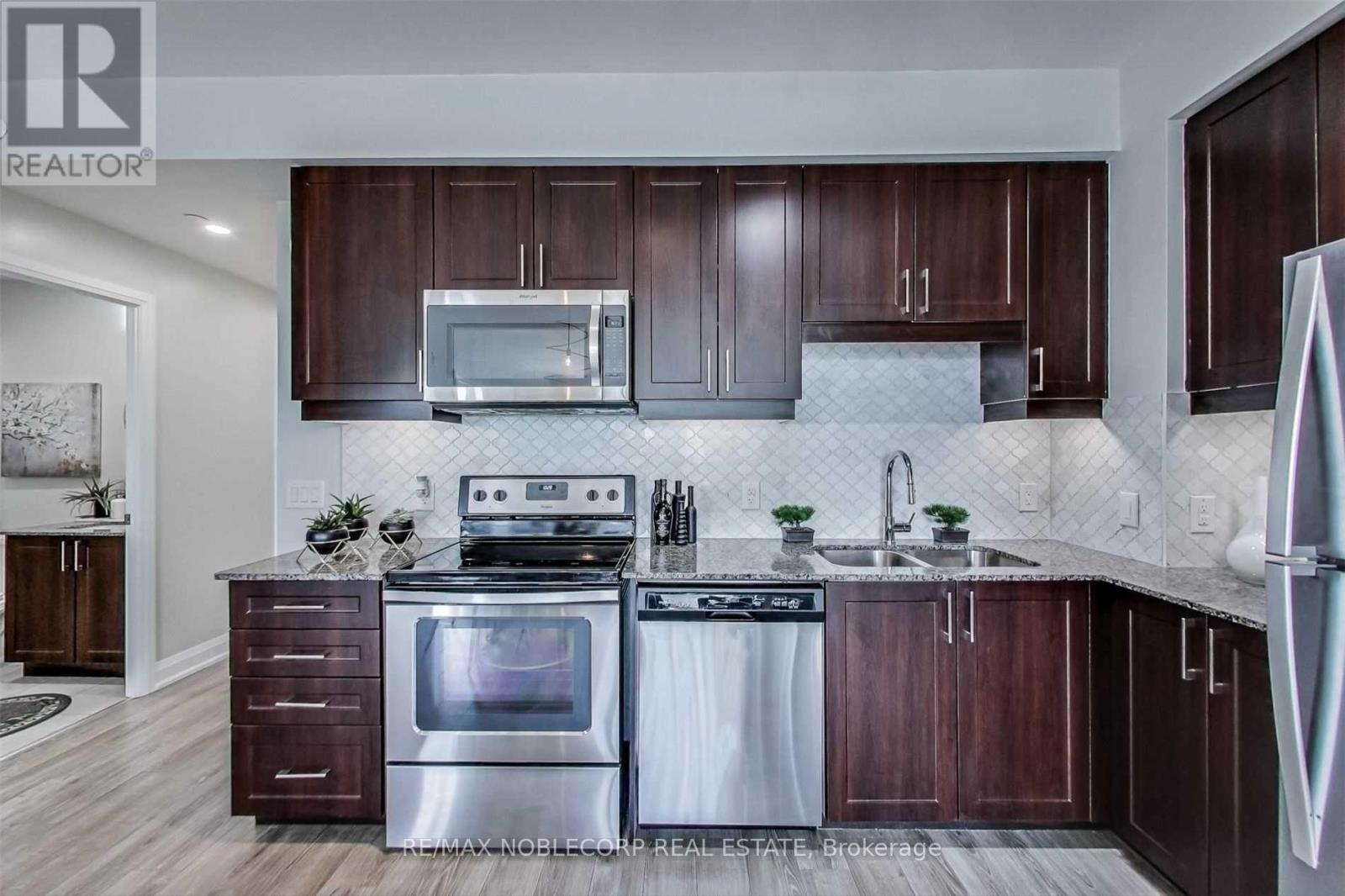 304 - 2800 Keele Street, Toronto, Ontario  M3M 0B8 - Photo 6 - W13142610