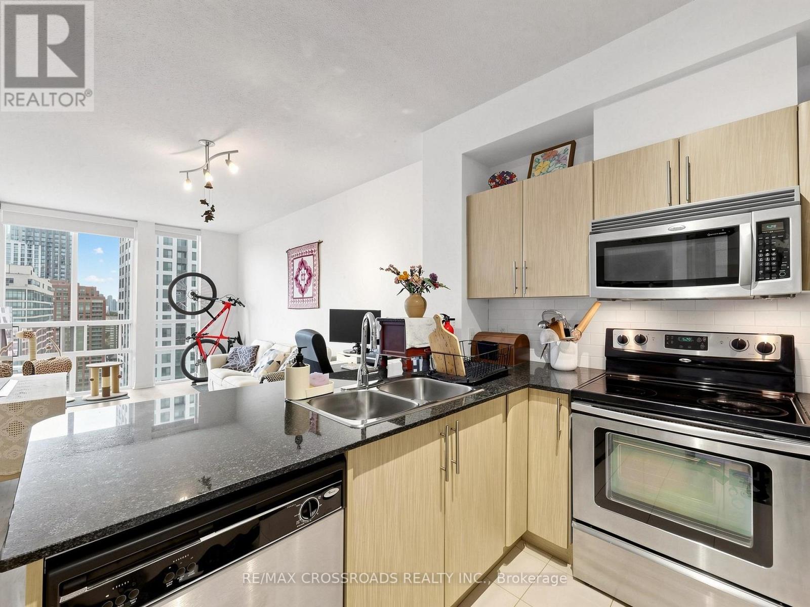 2301 - 3515 Kariya Drive, Mississauga, Ontario  L5B 0C1 - Photo 11 - W13142636