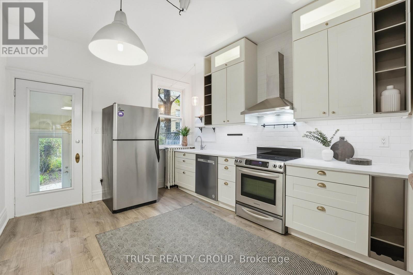 134 Close Avenue, Toronto, Ontario  M6K 2V5 - Photo 12 - W13142664