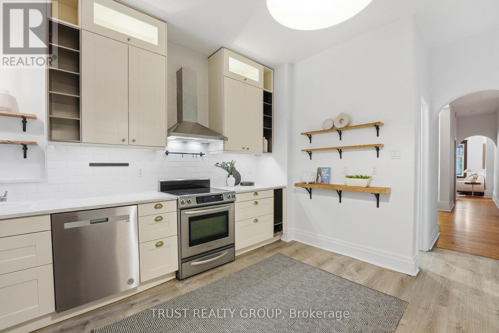 134 Close Avenue, Toronto, Ontario  M6K 2V5 - Photo 14 - W13142664