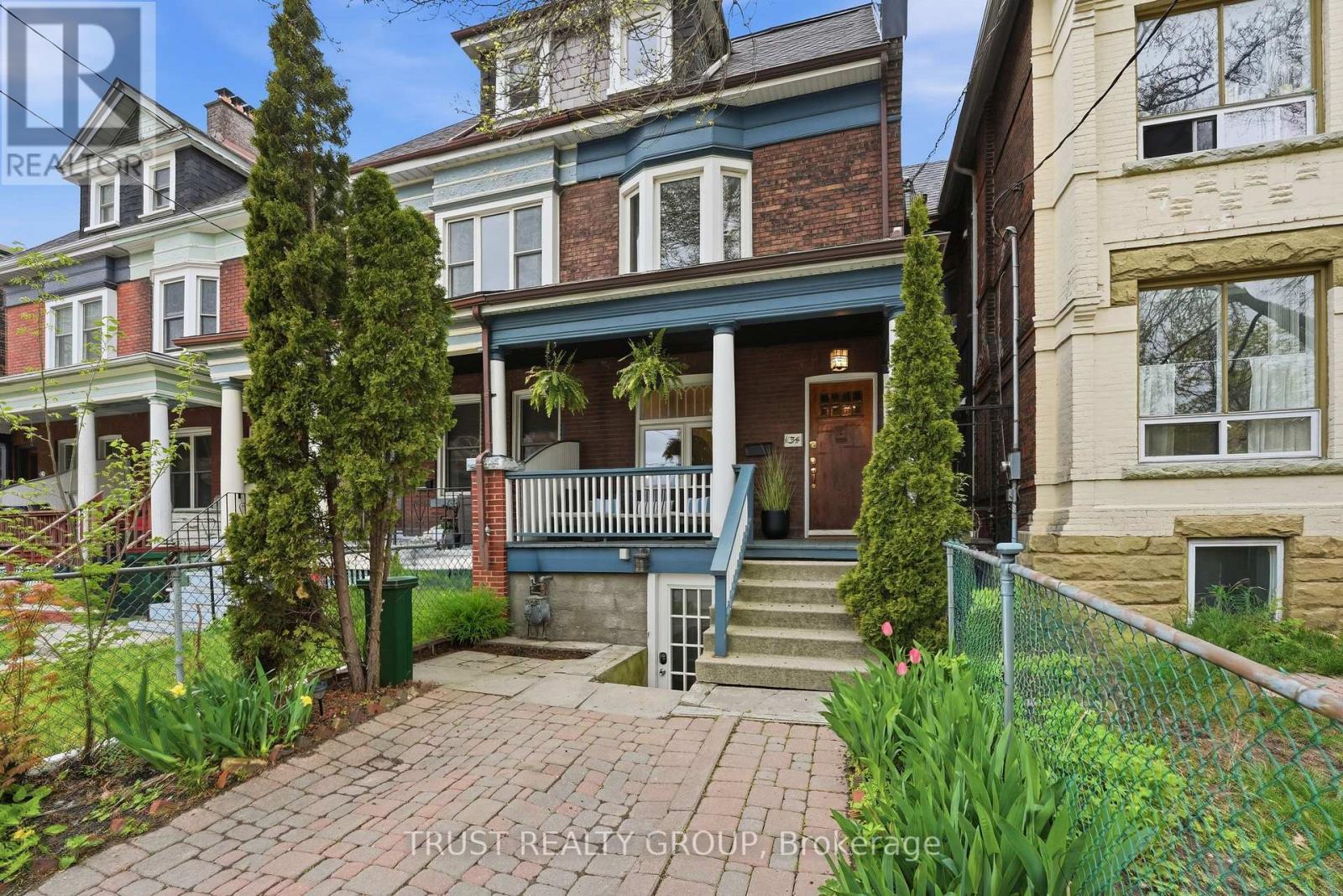 134 Close Avenue, Toronto, Ontario  M6K 2V5 - Photo 3 - W13142664