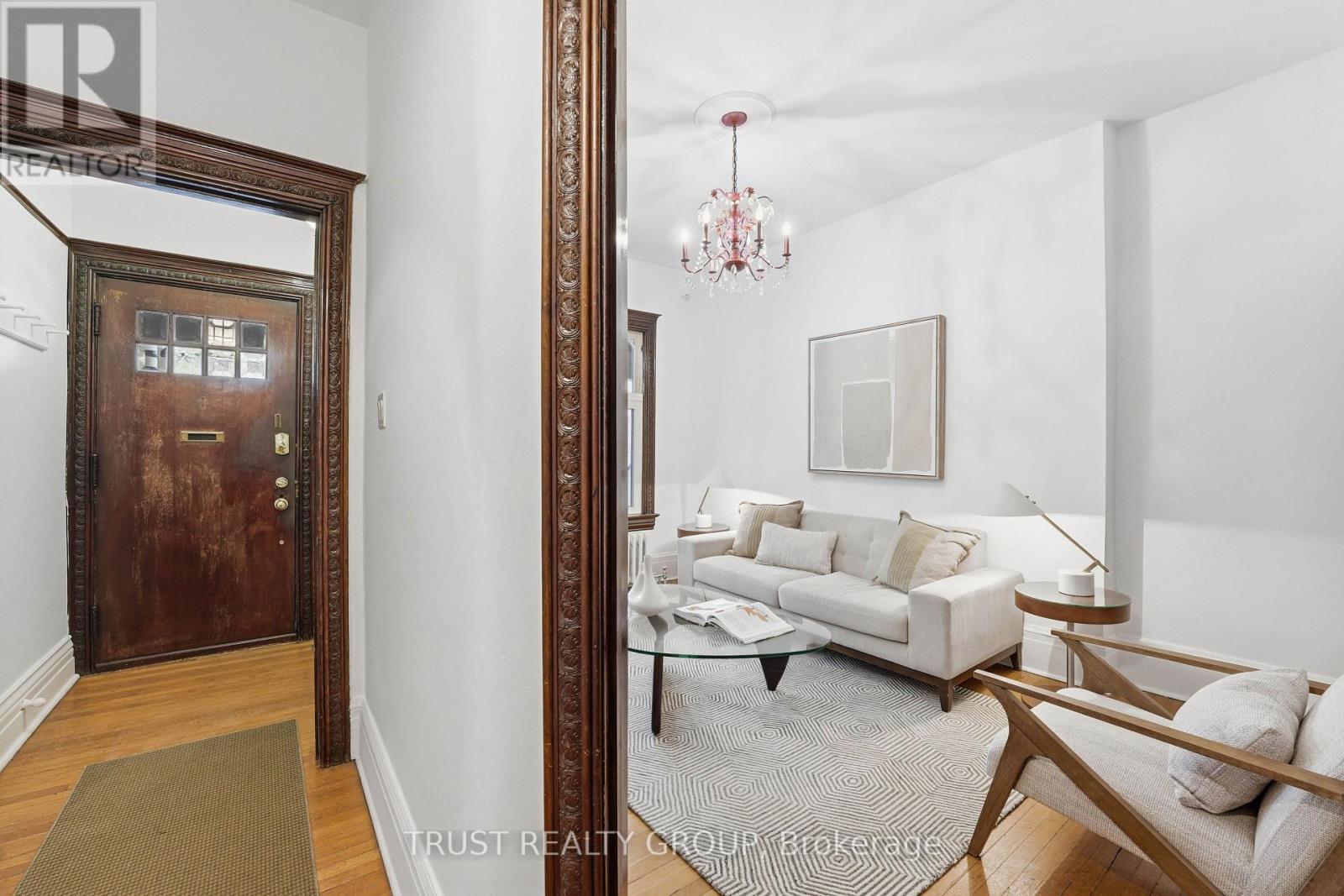 134 Close Avenue, Toronto, Ontario  M6K 2V5 - Photo 6 - W13142664