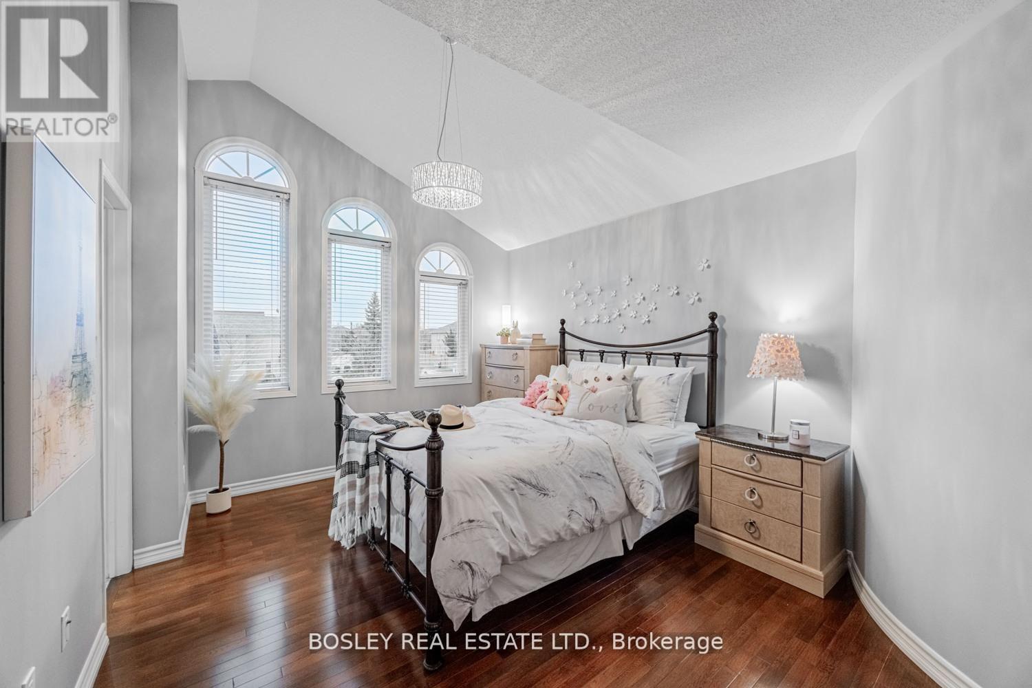6358 Lisgar Drive, Mississauga, Ontario  L5N 7W1 - Photo 23 - W13142756