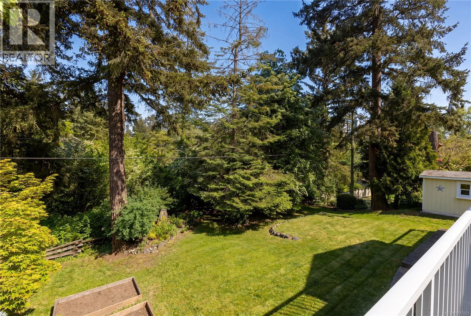 3405 Rolston Cres, Saanich, British Columbia  V8Z 4P2 - Photo 6 - 1037223