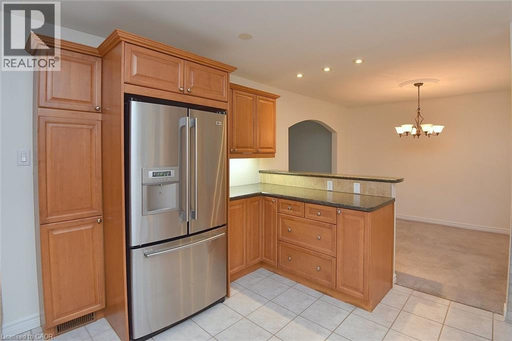 22 San Remo Drive, Hamilton, Ontario  L9C 5N3 - Photo 14 - 40815887