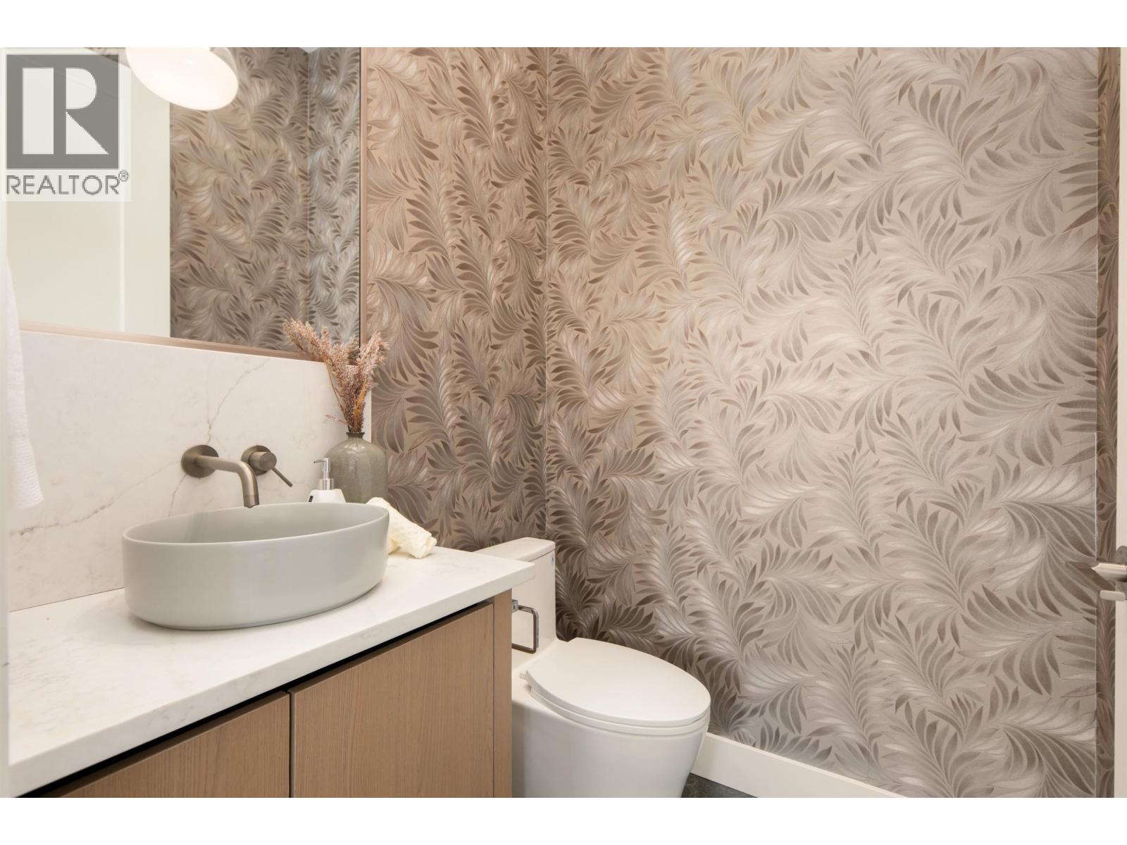2 3645 Dundas Street, Vancouver, British Columbia  V5K 1S3 - Photo 12 - R3122139