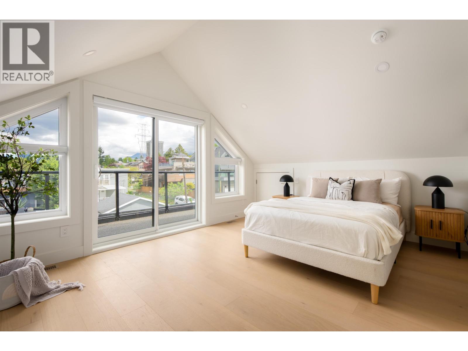 2 3645 Dundas Street, Vancouver, British Columbia  V5K 1S3 - Photo 21 - R3122139