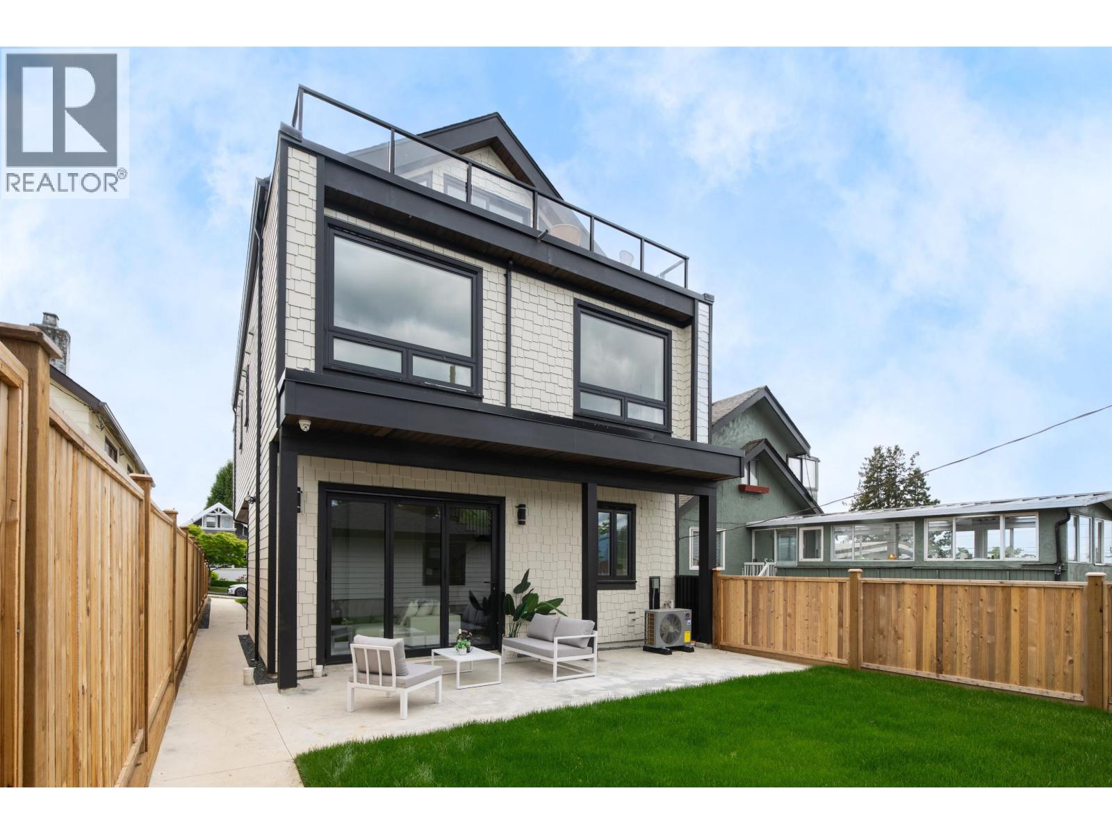 2 3645 Dundas Street, Vancouver, British Columbia  V5K 1S3 - Photo 29 - R3122139