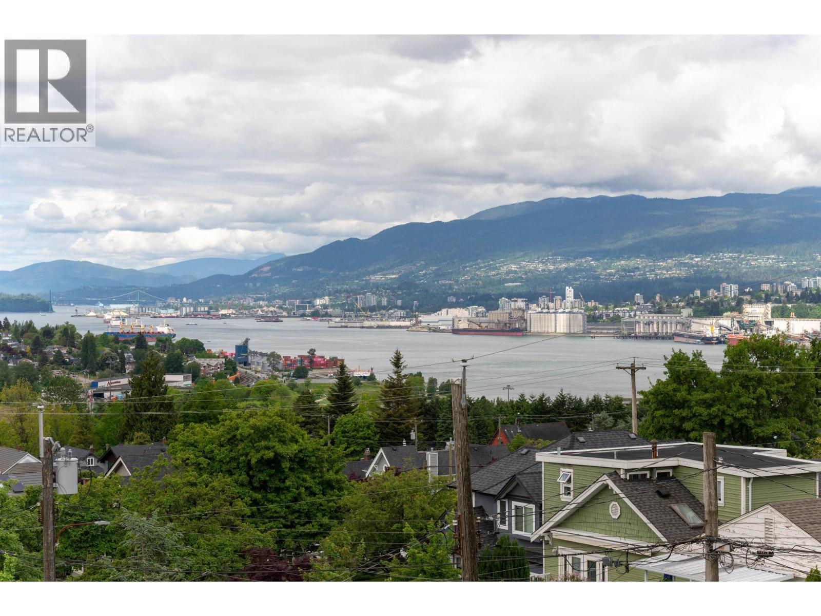 2 3645 Dundas Street, Vancouver, British Columbia  V5K 1S3 - Photo 25 - R3122139
