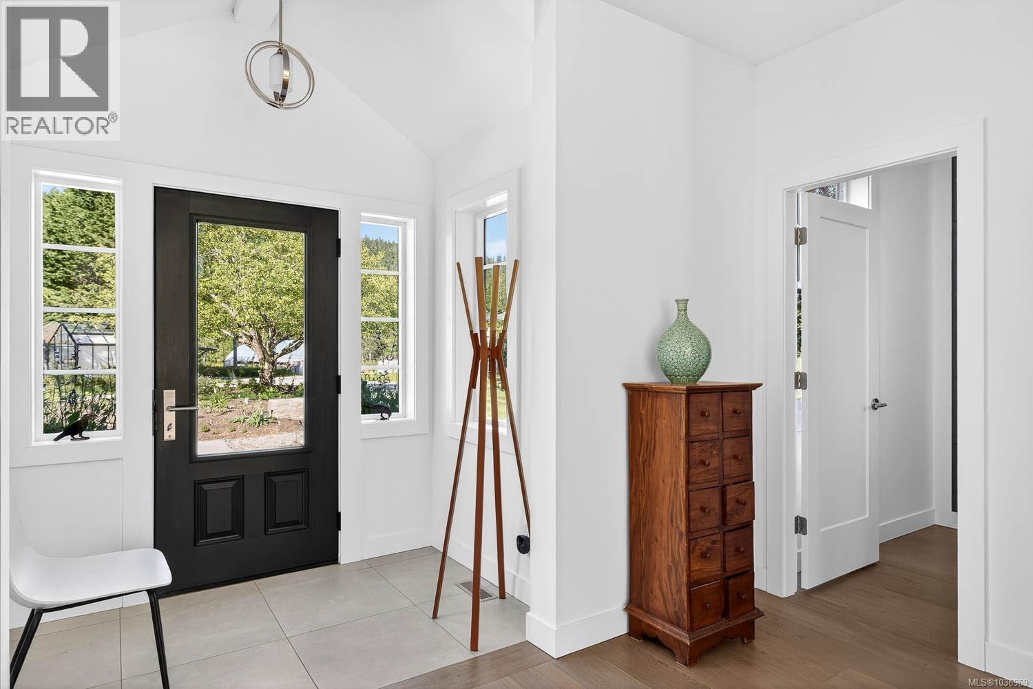 2454 Fulford-Ganges Rd, Salt Spring, British Columbia  V8K 1Z4 - Photo 4 - 1036969