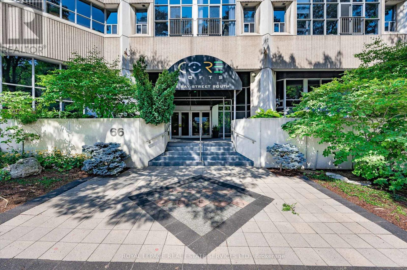 401 - 66 Bay Street S, Hamilton, Ontario L8P 4Z6 - Photo 2 - X13142648