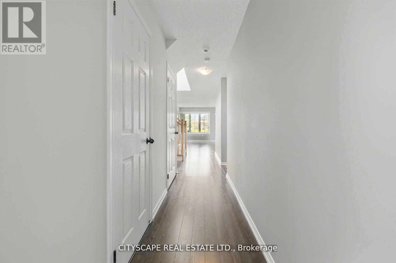 8485 Primrose Lane, Niagara Falls, Ontario  L2H 0K8 - Photo 7 - X13142710
