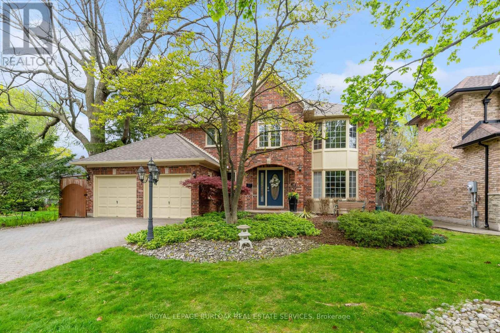 107 Garden Avenue, Hamilton, Ontario  L9G 4V9 - Photo 2 - X13142728