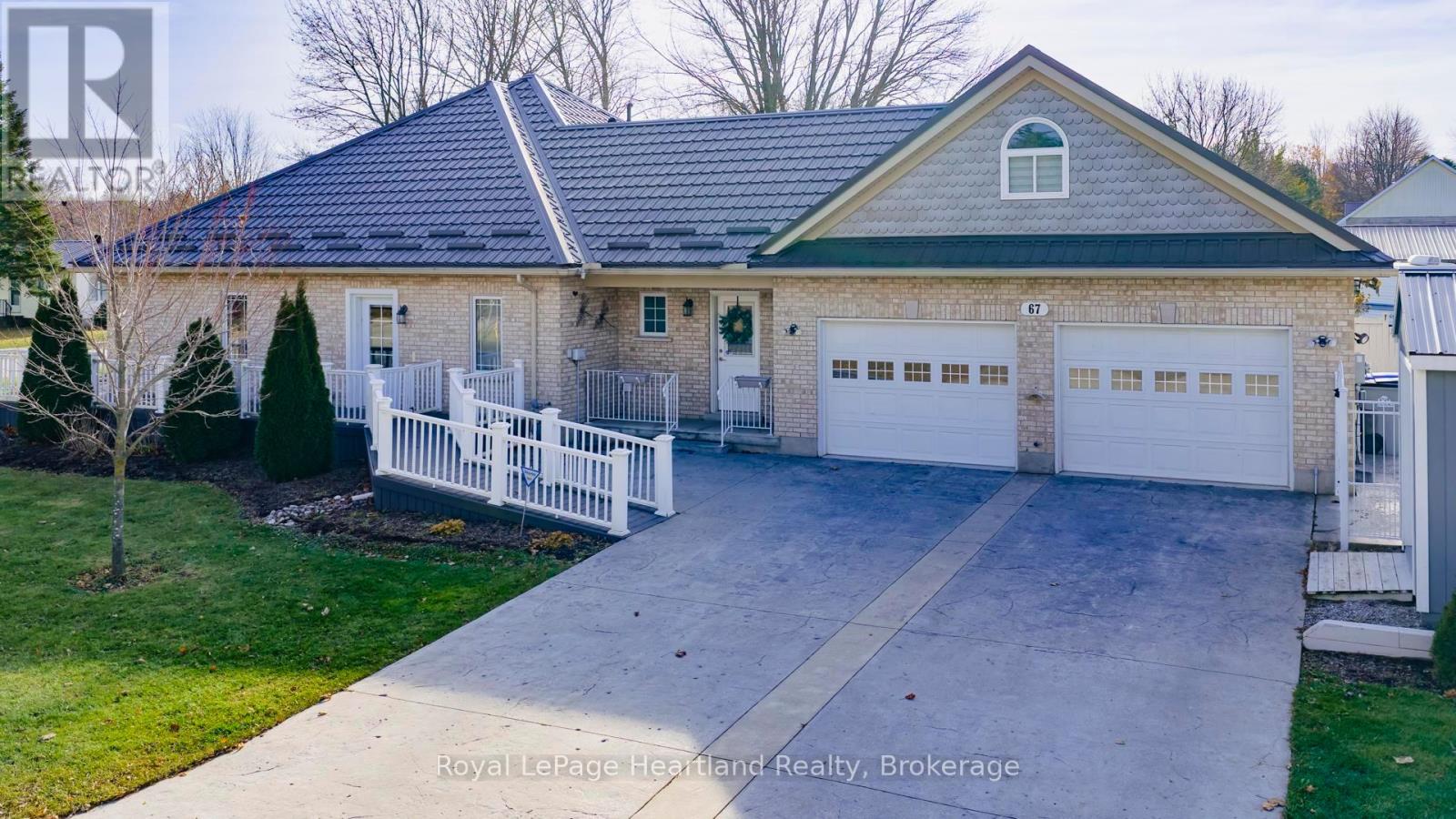 67 BRANTFORD STREET, Huron East, Ontario