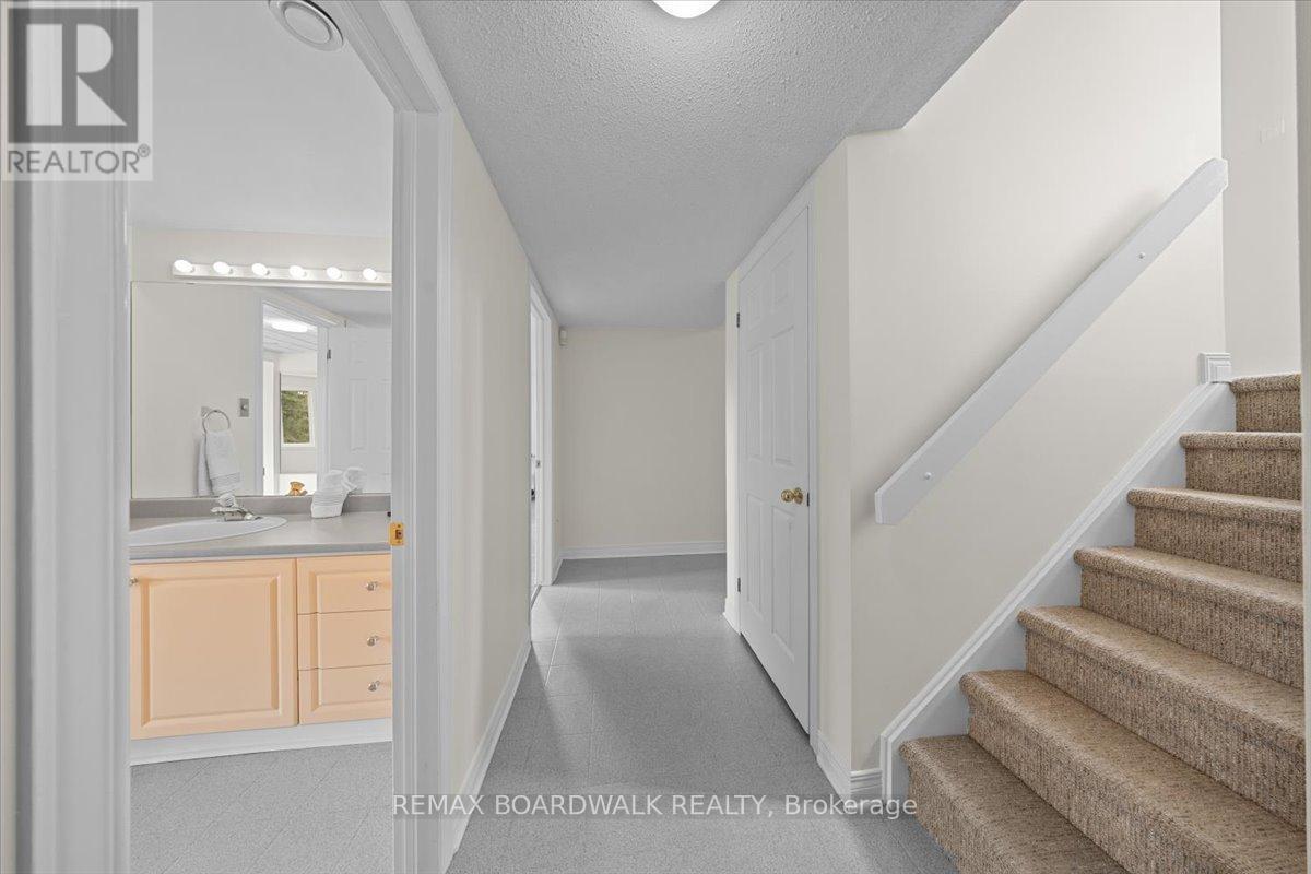 1520 Royal Orchard Drive, Ottawa, Ontario  K4C 1A9 - Photo 40 - X13142930