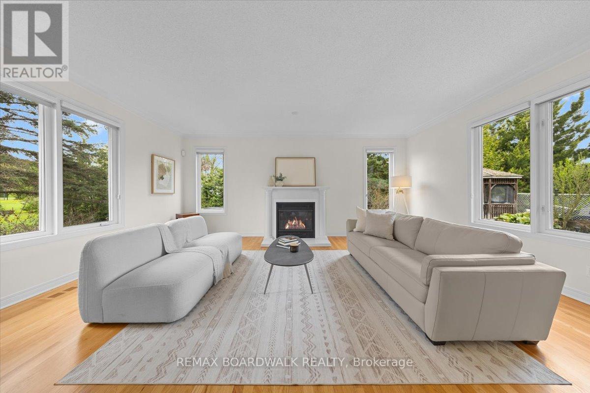 1520 Royal Orchard Drive, Ottawa, Ontario  K4C 1A9 - Photo 7 - X13142930