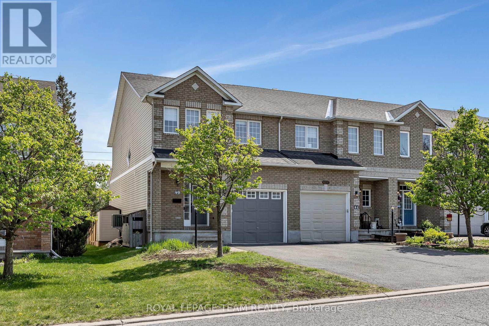 49 Chantilly Gate, Ottawa, Ontario  K2S 2B1 - Photo 2 - X13142976
