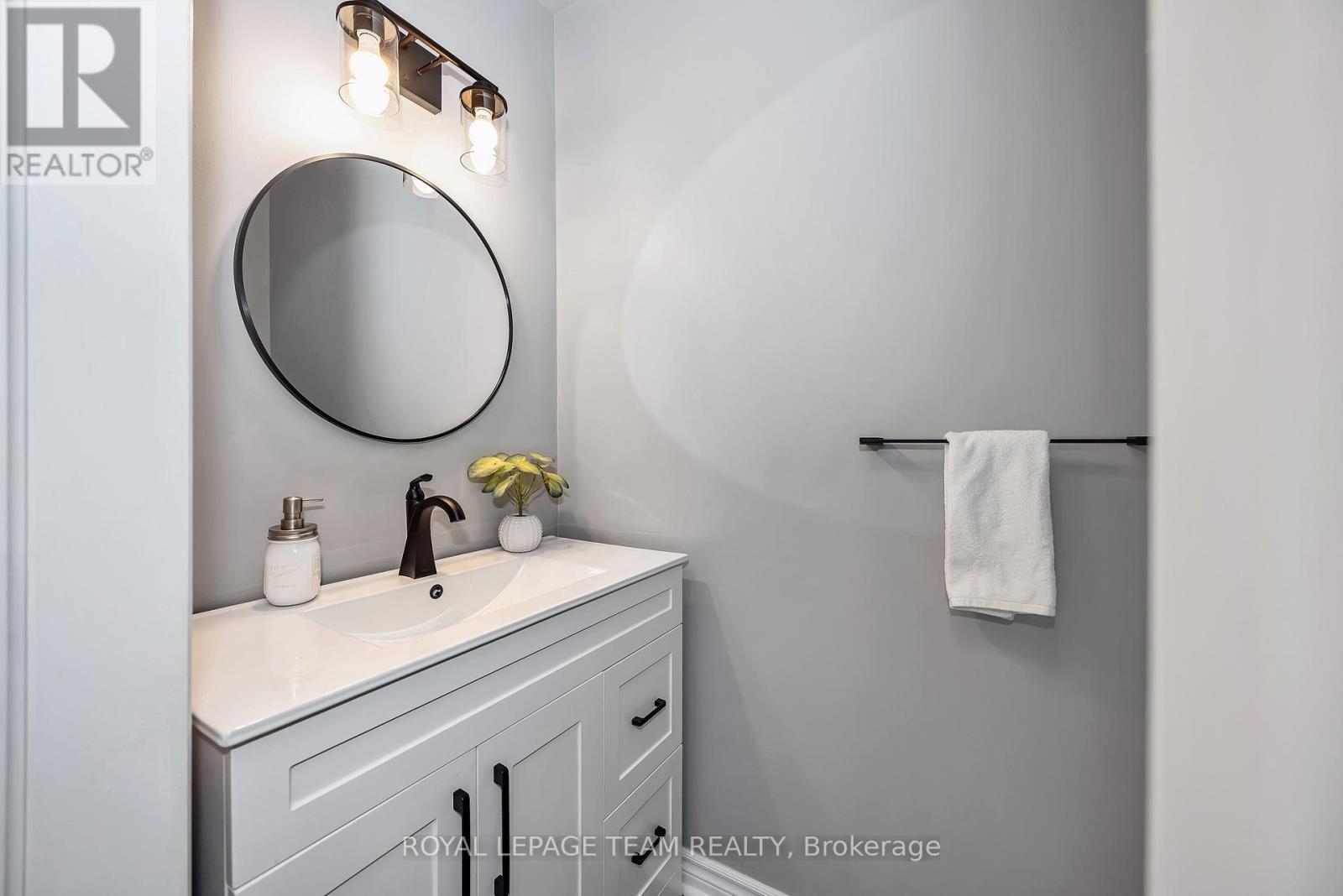 49 Chantilly Gate, Ottawa, Ontario  K2S 2B1 - Photo 7 - X13142976