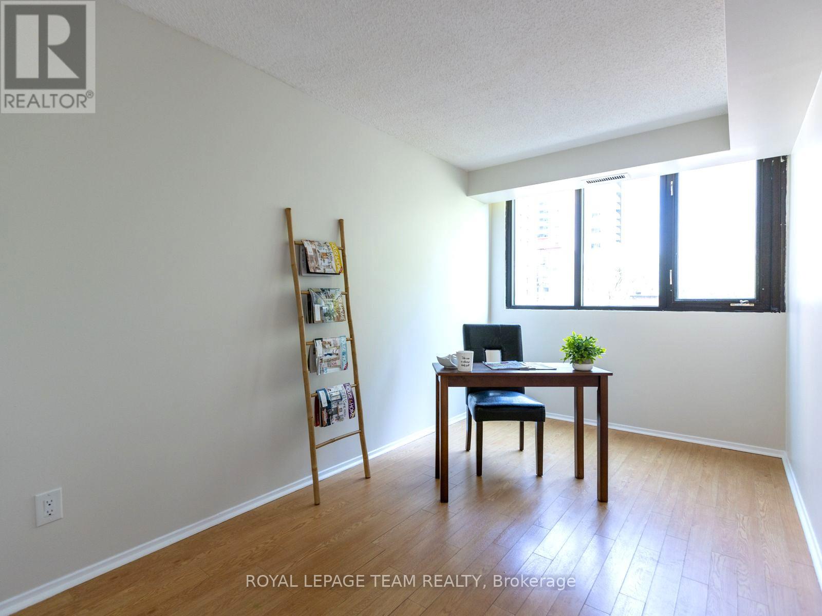 404 - 200 Bay Street, Ottawa, Ontario  K1R 7W8 - Photo 12 - X13143114