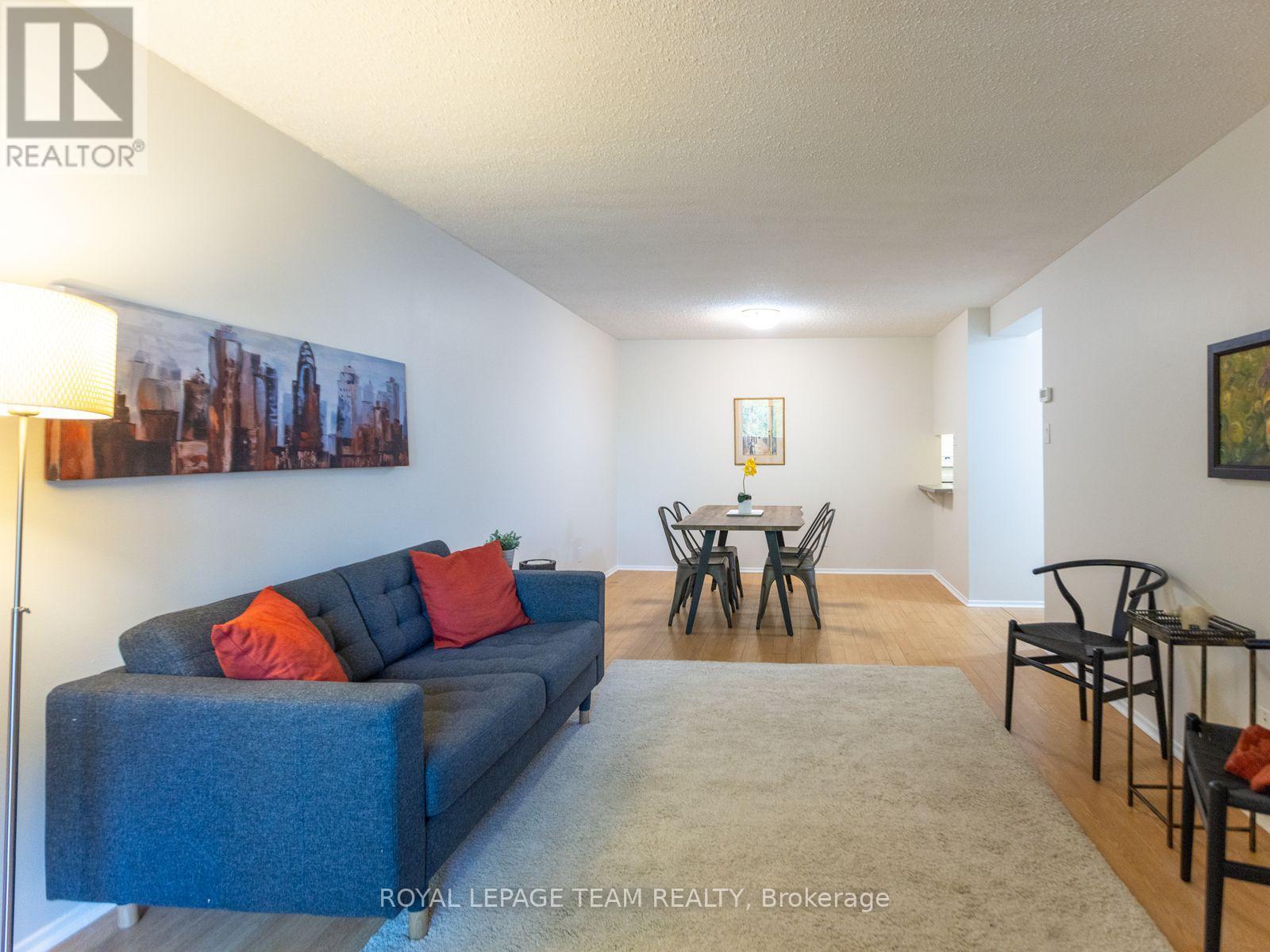 404 - 200 Bay Street, Ottawa, Ontario  K1R 7W8 - Photo 3 - X13143114