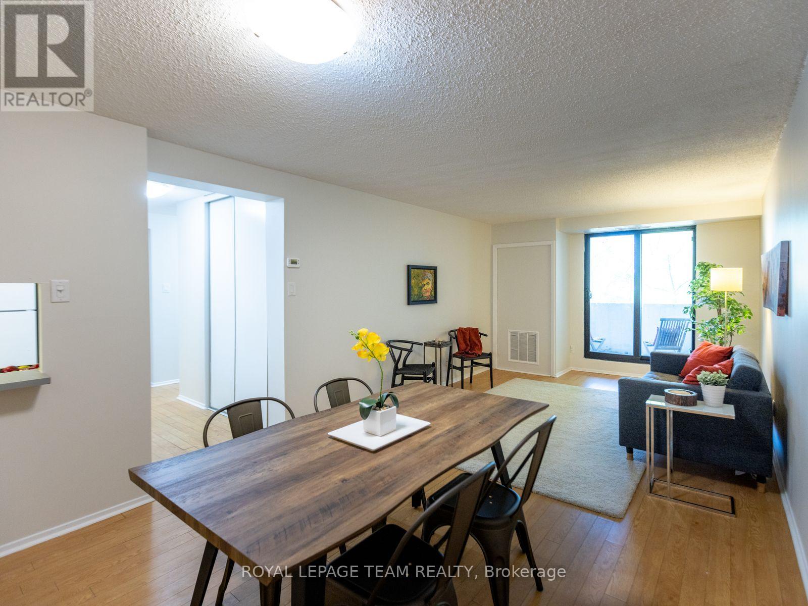 404 - 200 Bay Street, Ottawa, Ontario  K1R 7W8 - Photo 5 - X13143114