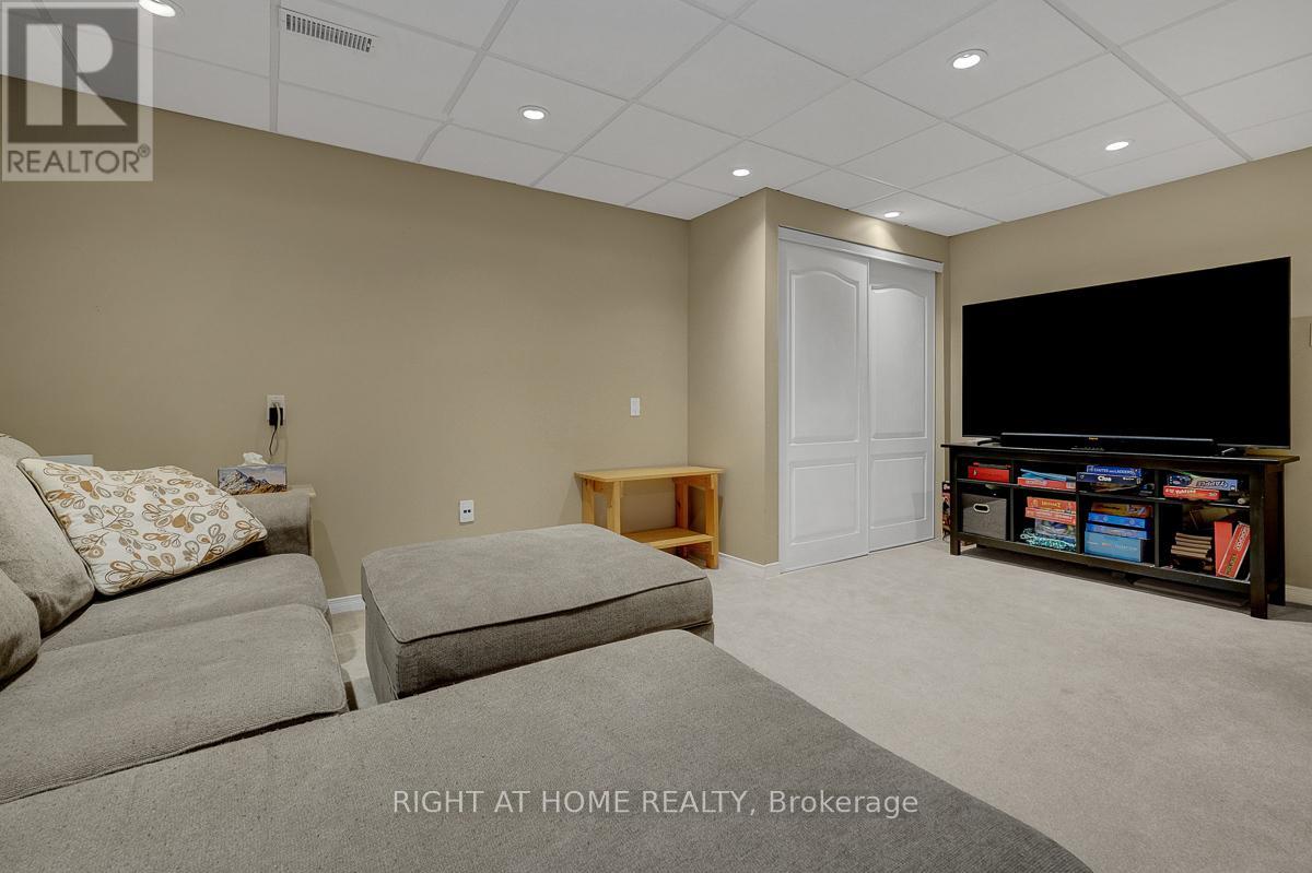 1899 Rosewind Court, Ottawa, Ontario  K1C 7E3 - Photo 32 - X13143160