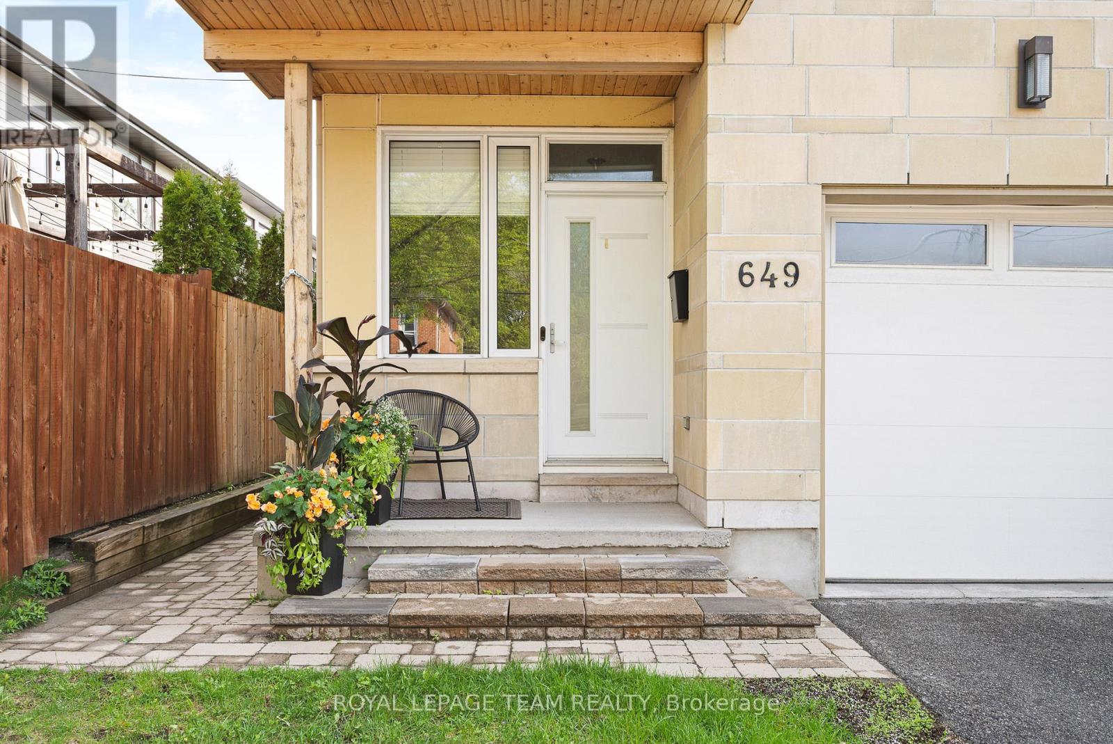 649 Churchill Avenue N, Ottawa, Ontario  K1Z 5G2 - Photo 4 - X13143164