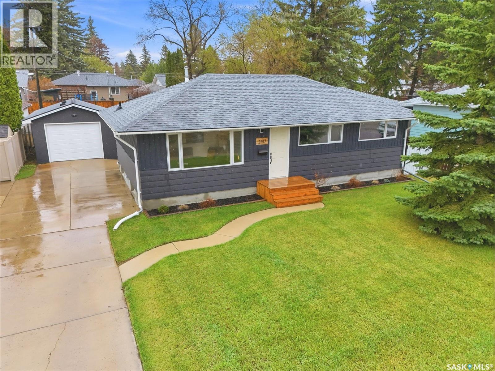 2417 Hanover Avenue, Saskatoon, Saskatchewan  S7J 1E7 - Photo 2 - SK036279
