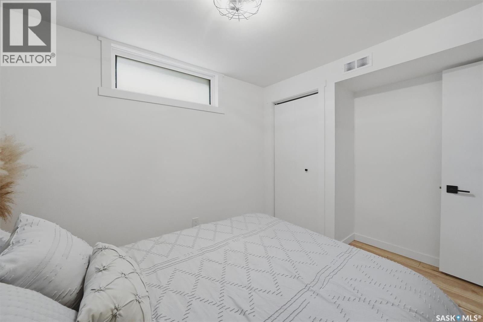 2417 Hanover Avenue, Saskatoon, Saskatchewan  S7J 1E7 - Photo 34 - SK036279