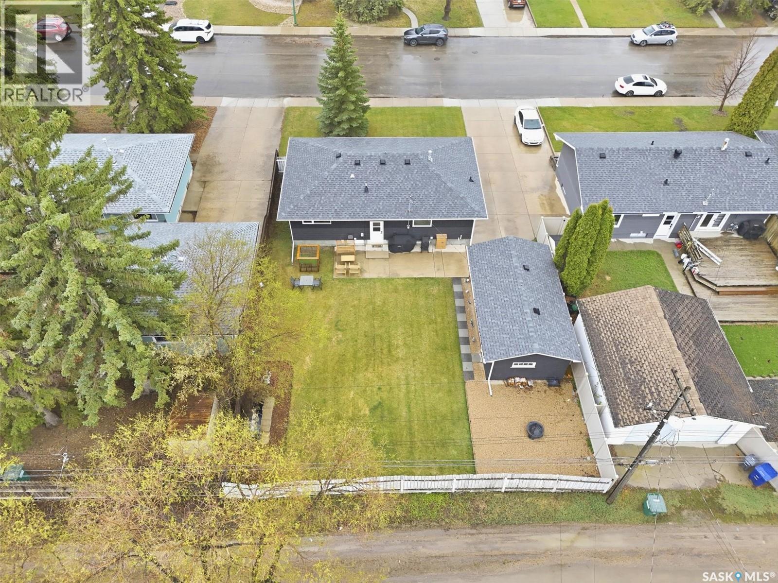 2417 Hanover Avenue, Saskatoon, Saskatchewan  S7J 1E7 - Photo 4 - SK036279