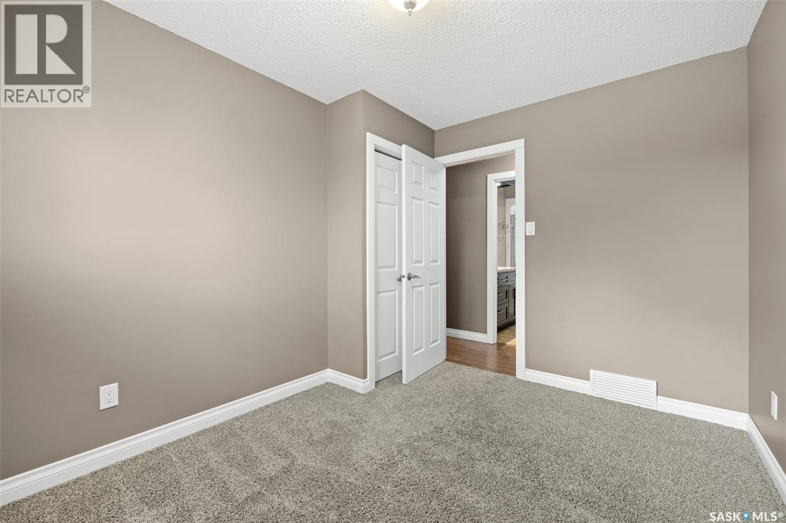 1015 Kenderdine Drive N, Regina, Saskatchewan  S4X 4H8 - Photo 18 - SK036266