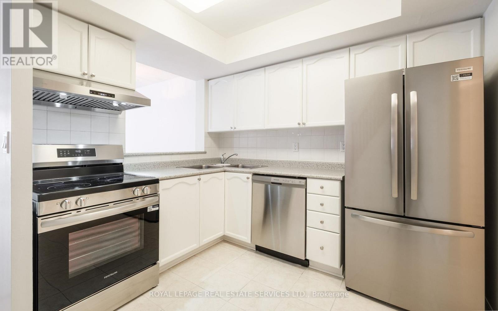 1306 - 28 Sommerset Way, Toronto, Ontario  M2N 6W7 - Photo 15 - C13106848