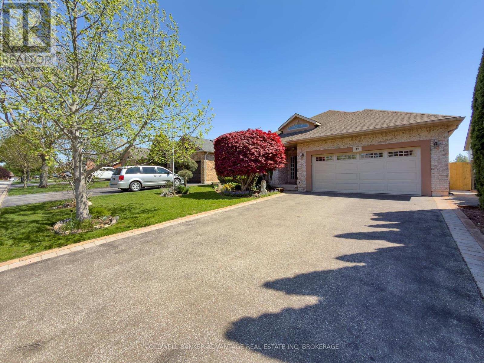 32 Michaela Crescent, Pelham, Ontario  L0S 1E4 - Photo 2 - X13142966