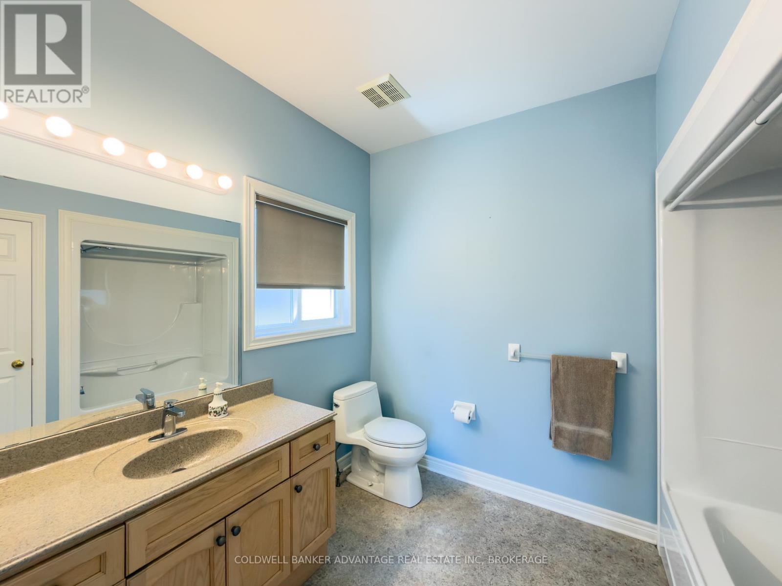 32 Michaela Crescent, Pelham, Ontario  L0S 1E4 - Photo 21 - X13142966