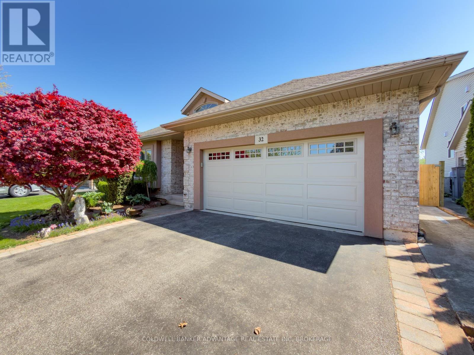 32 Michaela Crescent, Pelham, Ontario  L0S 1E4 - Photo 3 - X13142966