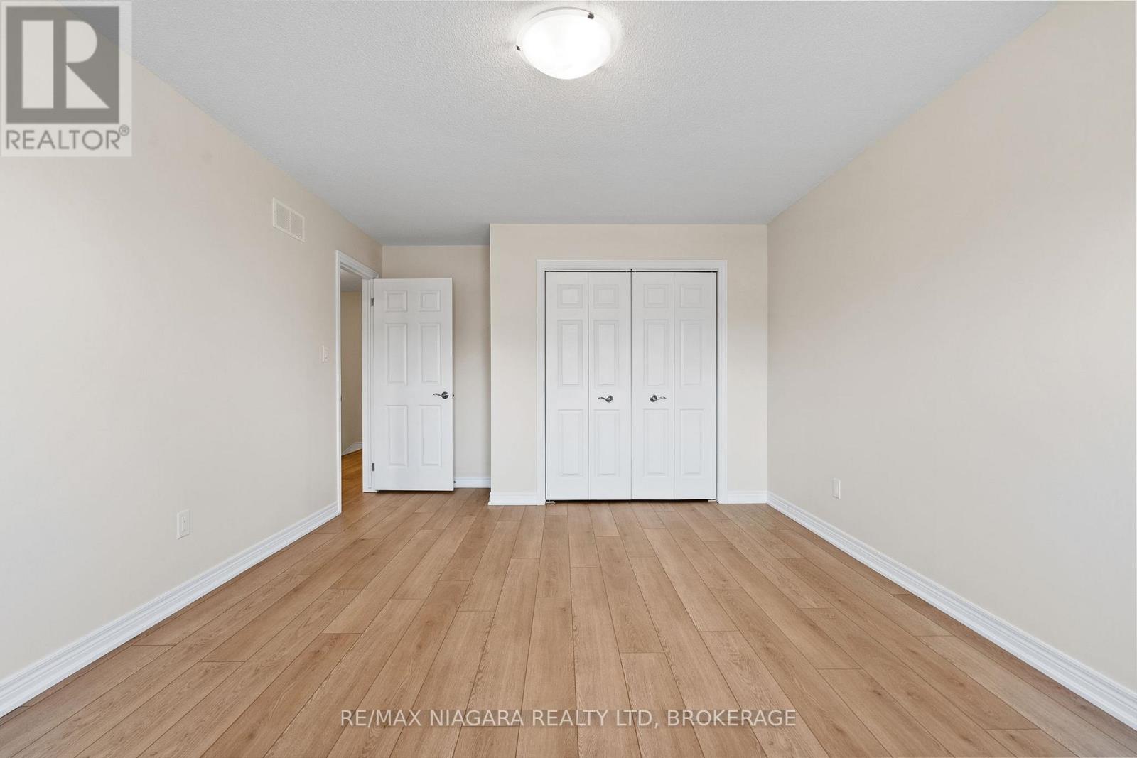 3 - 5200 Dorchester Road, Niagara Falls, Ontario  L2E 7M6 - Photo 17 - X13143034