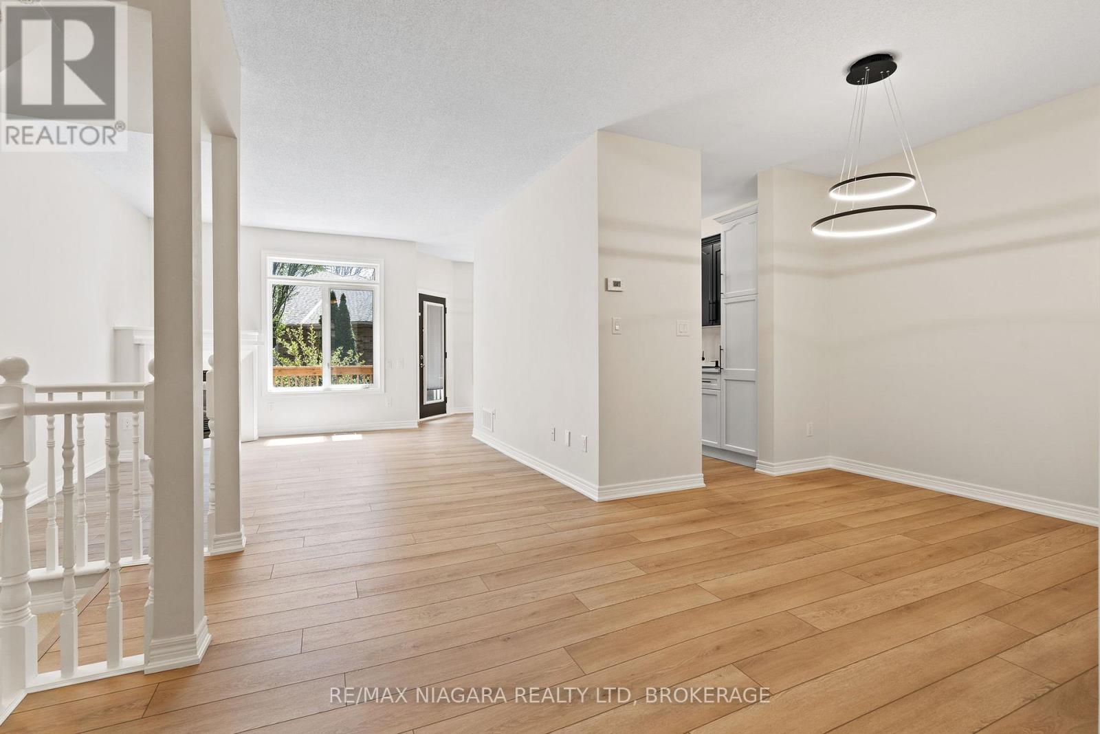 3 - 5200 Dorchester Road, Niagara Falls, Ontario  L2E 7M6 - Photo 6 - X13143034