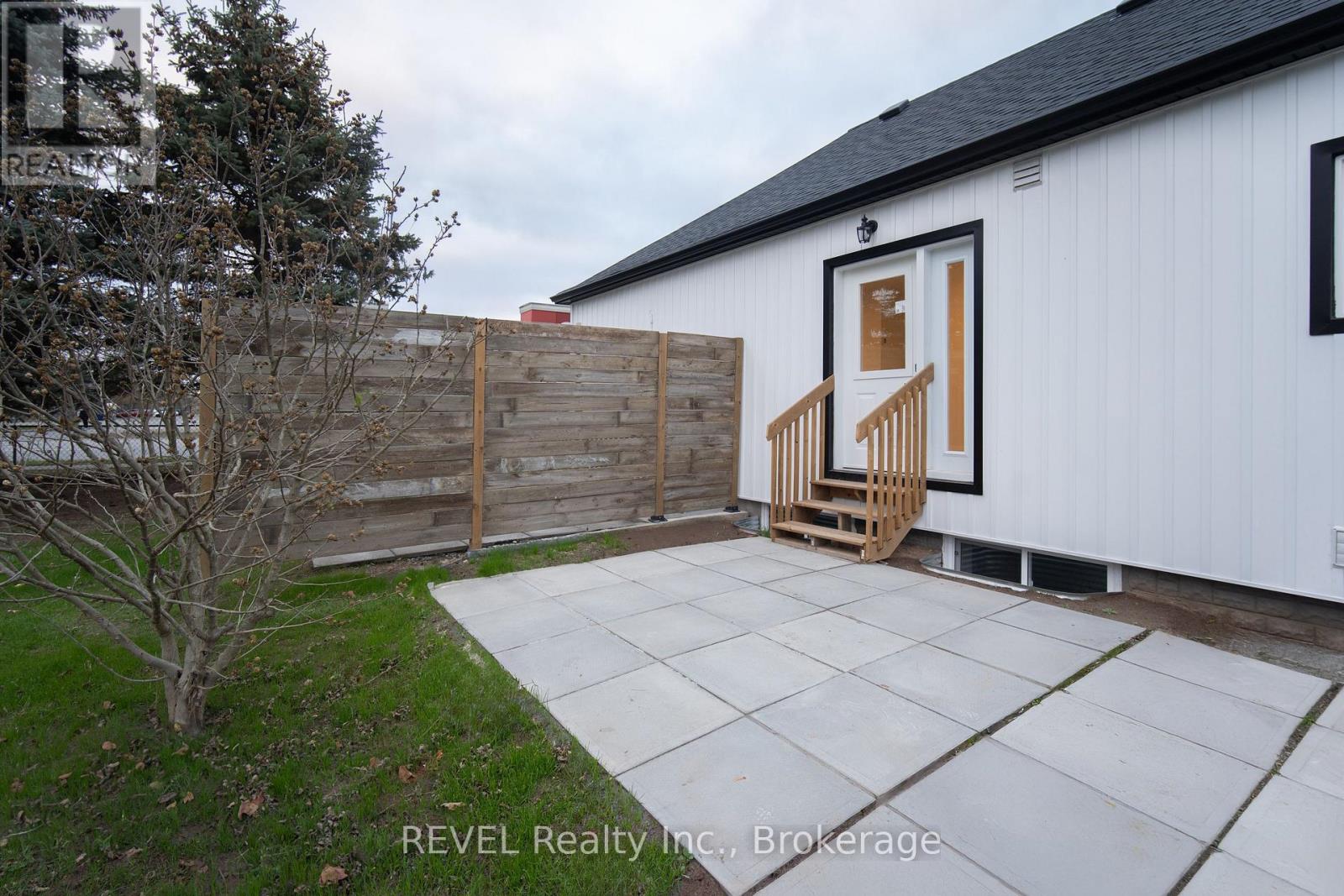 Upper - 718 Ontario Road, Welland, Ontario  L3B 5C9 - Photo 14 - X13143058