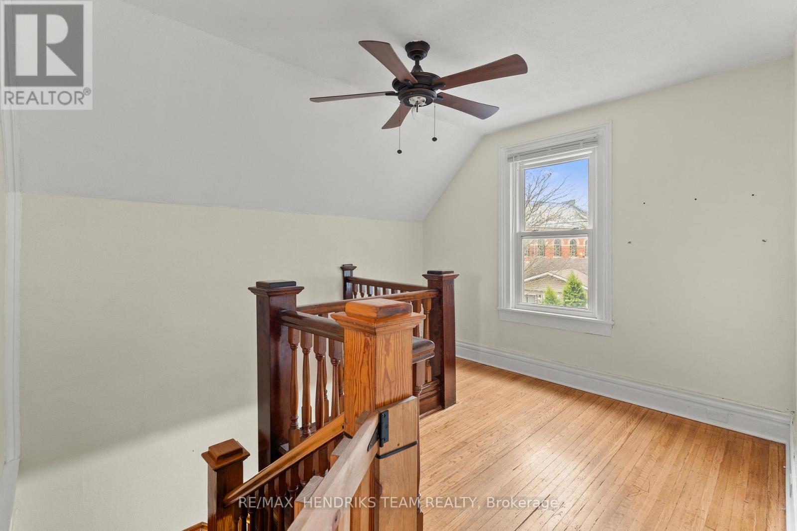 9 1/2 Elizabeth Street, St. Catharines, Ontario  L2R 2K8 - Photo 18 - X13143146