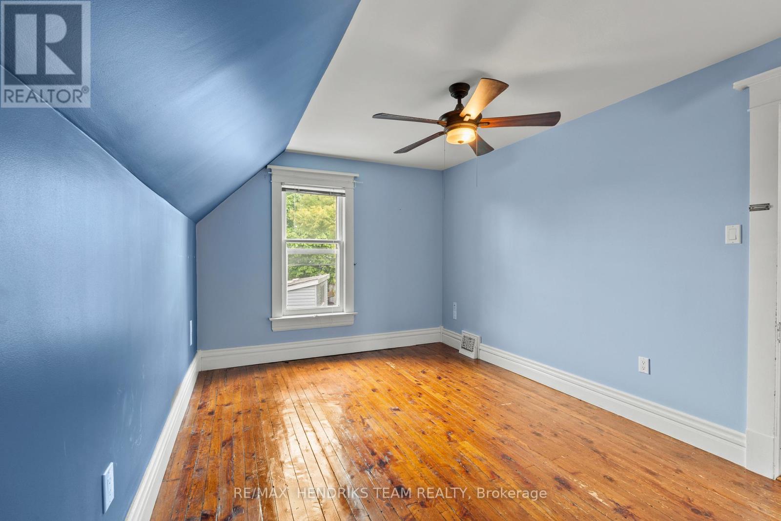9 1/2 Elizabeth Street, St. Catharines, Ontario  L2R 2K8 - Photo 21 - X13143146
