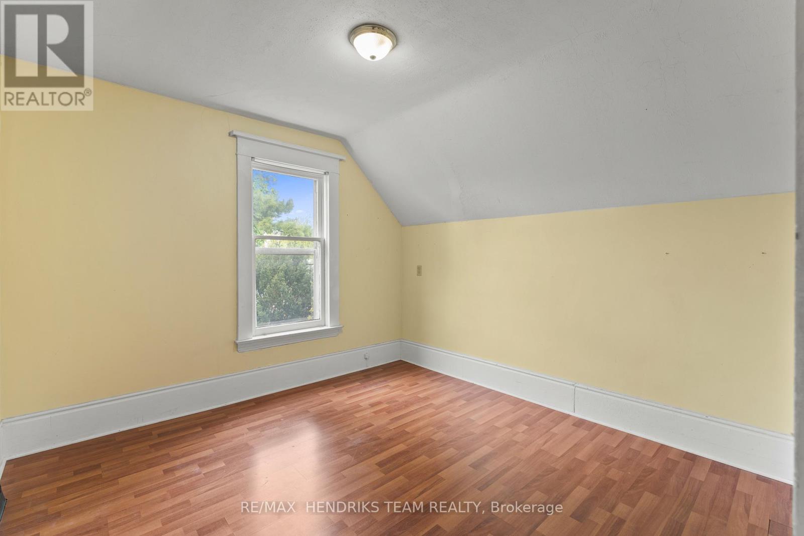 9 1/2 Elizabeth Street, St. Catharines, Ontario  L2R 2K8 - Photo 24 - X13143146
