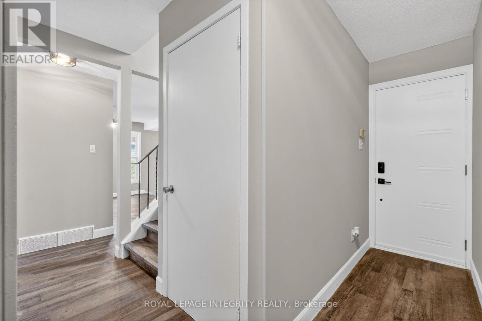 1167 Saint-Emmanuel Terrace, Ottawa, Ontario  K1C 2J6 - Photo 24 - X13142992