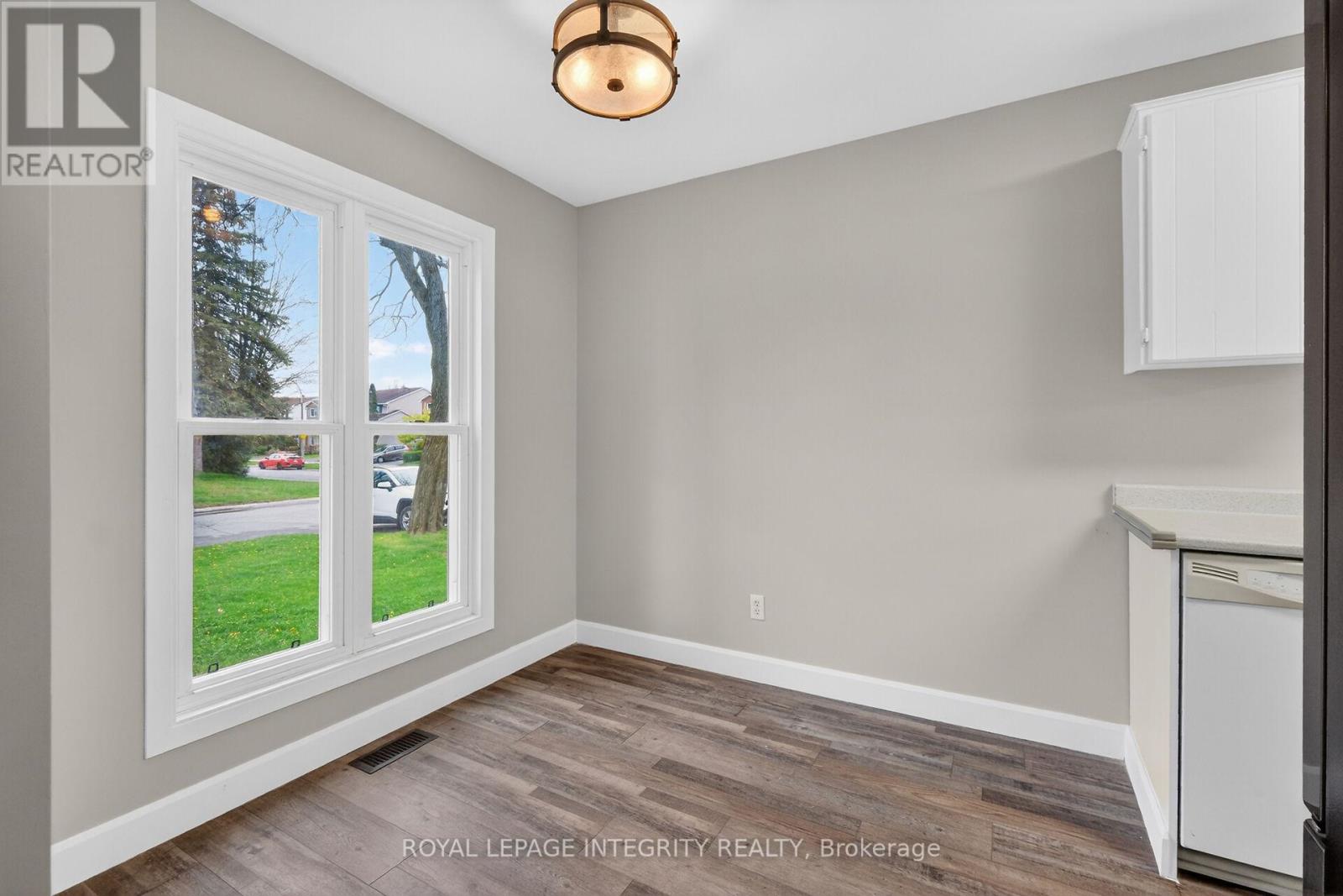 1167 Saint-Emmanuel Terrace, Ottawa, Ontario  K1C 2J6 - Photo 7 - X13142992